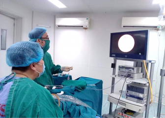 Kỹ thuật vi phẫu dưới nội soi điều trị khàn tiếng do u lành tính thanh quản tại Bệnh viện A Thái Nguyên