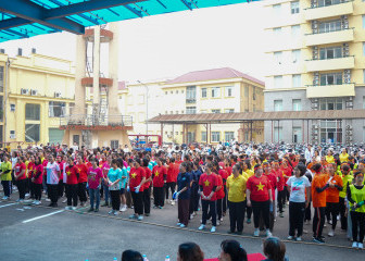 Công Đoàn cơ sở Bệnh viện A tổ chức hội thi kéo co chào mừng ngày quốc tế phụ nữ 8/3